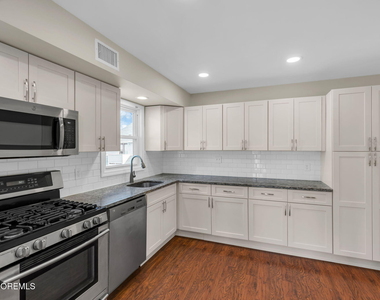 404 9th Avenue - Photo Thumbnail 8