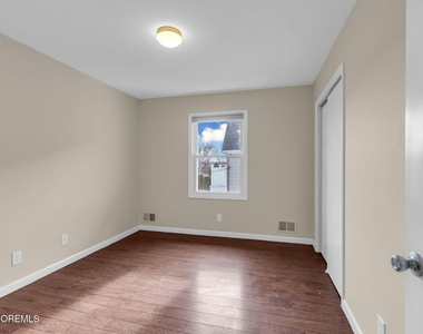 404 9th Avenue - Photo Thumbnail 18