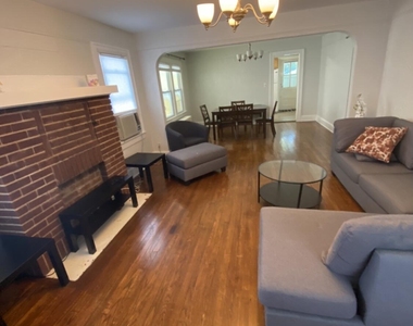127 Phillips Avenue - Photo Thumbnail 9