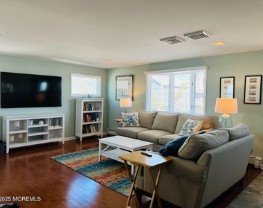 245 24th Avenue - Photo Thumbnail 2