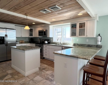 245 24th Avenue - Photo Thumbnail 7