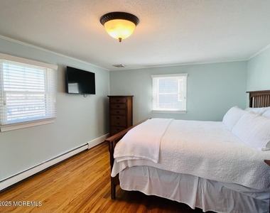 245 24th Avenue - Photo Thumbnail 11