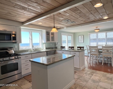 245 24th Avenue - Photo Thumbnail 8