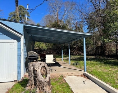 642 Robinson Place - Photo Thumbnail 10