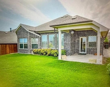 5541 Annie Creek Road - Photo Thumbnail 1