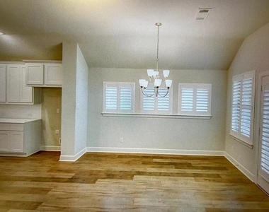 5541 Annie Creek Road - Photo Thumbnail 5