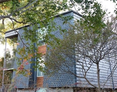2821 Reagan Street - Photo Thumbnail 1