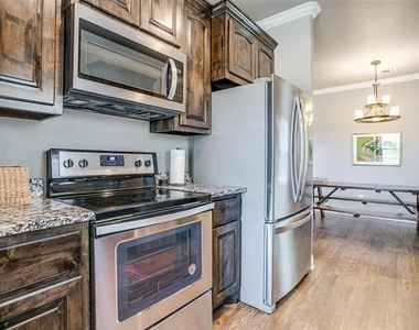 2700 James - Photo Thumbnail 8