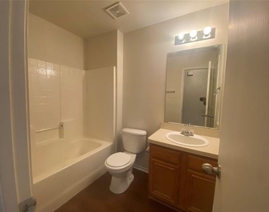 2302 Coleman Avenue - Photo Thumbnail 9