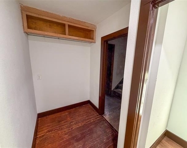 107 E Stone Street - Photo Thumbnail 12