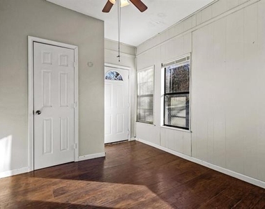 1310 W Morton Street - Photo Thumbnail 21