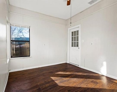 1310 W Morton Street - Photo Thumbnail 22