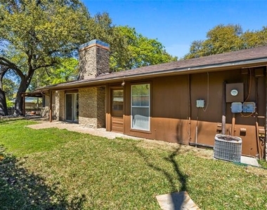 15721 Mapleview Circle - Photo Thumbnail 28
