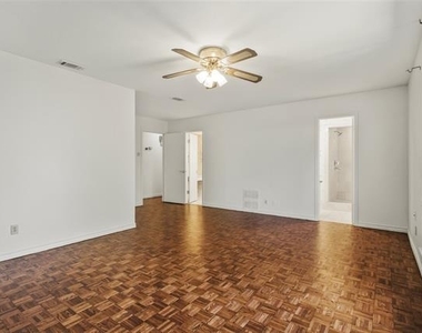 15721 Mapleview Circle - Photo Thumbnail 22