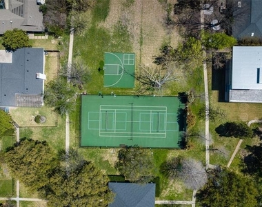 15721 Mapleview Circle - Photo Thumbnail 39