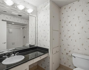15721 Mapleview Circle - Photo Thumbnail 19