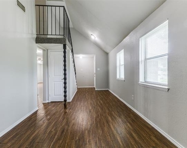 12129 Spring Branch Drive - Photo Thumbnail 8