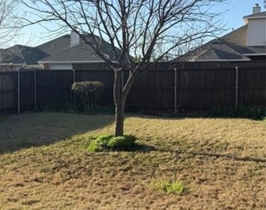4606 Rosewood Lane - Photo Thumbnail 16