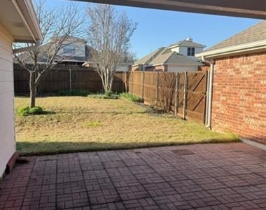 4606 Rosewood Lane - Photo Thumbnail 17