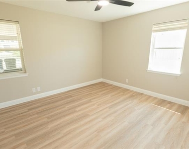 602 N Morris Street - Photo Thumbnail 17