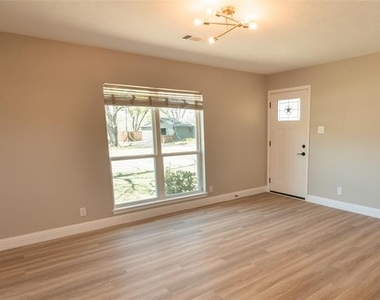 602 N Morris Street - Photo Thumbnail 13