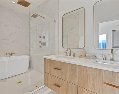 1731 N Fitzhugh Avenue - Photo Thumbnail 14