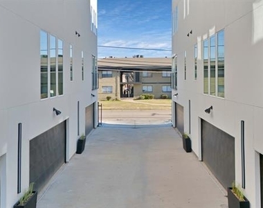1731 N Fitzhugh Avenue - Photo Thumbnail 22
