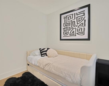 1731 N Fitzhugh Avenue - Photo Thumbnail 16