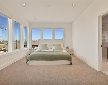 1731 N Fitzhugh Avenue - Photo Thumbnail 12