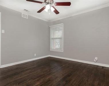 570 Bondstone Drive - Photo Thumbnail 18