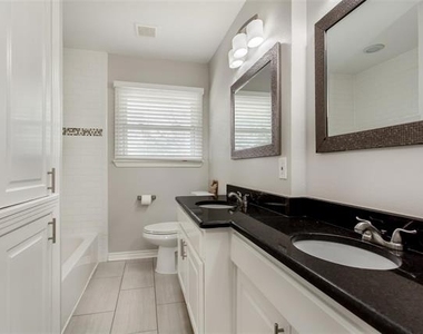 570 Bondstone Drive - Photo Thumbnail 13