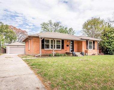 570 Bondstone Drive - Photo Thumbnail 1