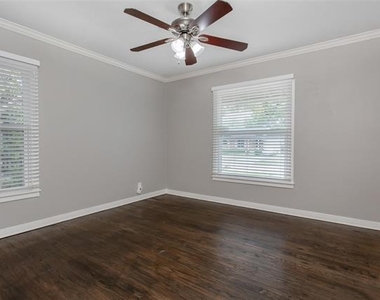 570 Bondstone Drive - Photo Thumbnail 17