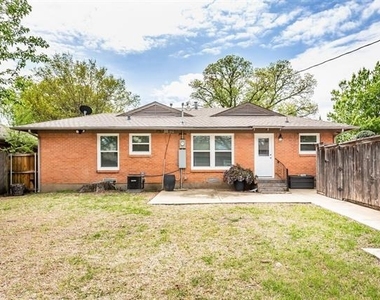 570 Bondstone Drive - Photo Thumbnail 25