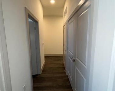 2036 Oak Grove - Photo Thumbnail 14