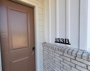 2036 Oak Grove - Photo Thumbnail 17