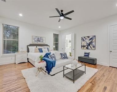 217 W Yarmouth Street - Photo Thumbnail 15