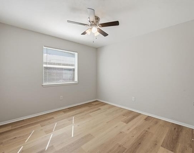 3833 Finley Road - Photo Thumbnail 10