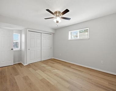 3833 Finley Road - Photo Thumbnail 11