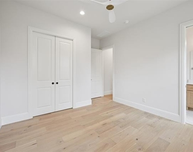 3845 Van Ness Lane - Photo Thumbnail 22