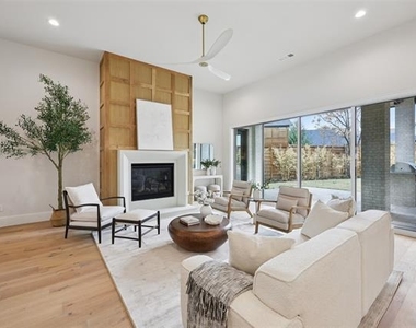 3845 Van Ness Lane - Photo Thumbnail 5