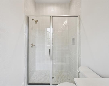 3845 Van Ness Lane - Photo Thumbnail 24