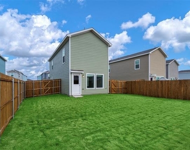 209 Boxberry Way - Photo Thumbnail 17