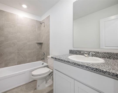 209 Boxberry Way - Photo Thumbnail 13