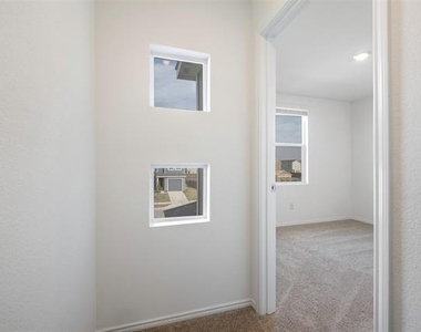 209 Boxberry Way - Photo Thumbnail 14