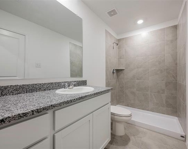209 Boxberry Way - Photo Thumbnail 11