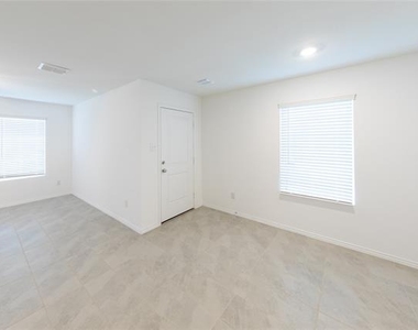 230 Sunflower Street - Photo Thumbnail 18