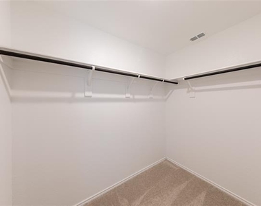 230 Sunflower Street - Photo Thumbnail 8