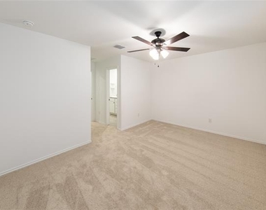 230 Sunflower Street - Photo Thumbnail 7