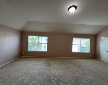 9709 Gessner Drive - Photo Thumbnail 21